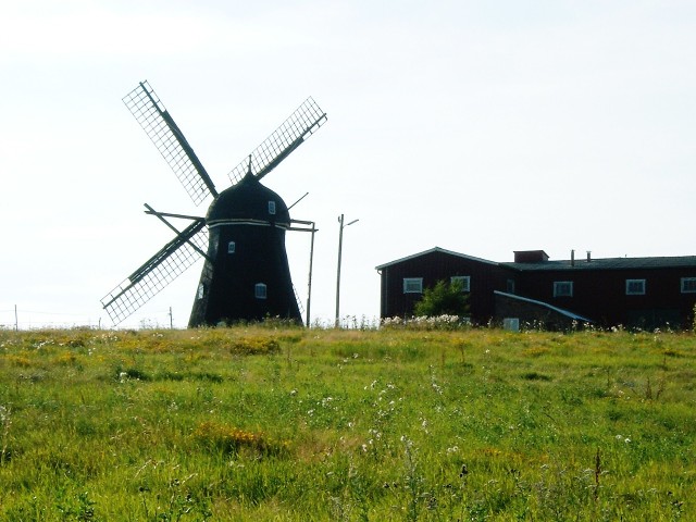 A traditional windmill in Hja.