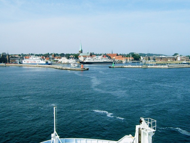 Helsing�r, seen from the ferry from Helsingborg.