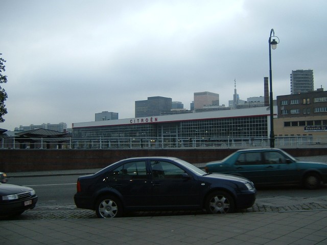 That's the largest Citroen showroom I've ever seen. It's about as deep as it is wide and appears to ...