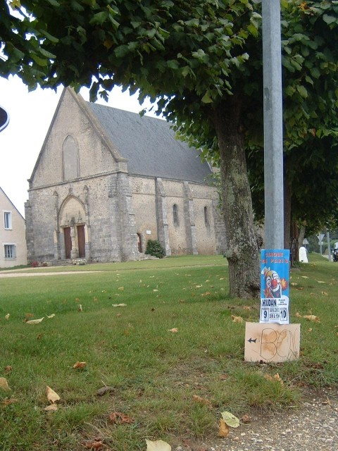This is a place called Boutigny-Prouais. I don't know if that sign saying 