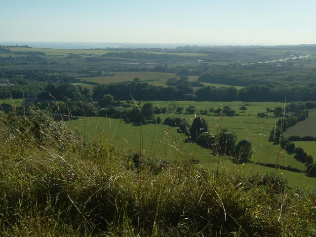 Plan B seems to have brought me up onto the North Downs again. This isn't right. I'm trying to get o...