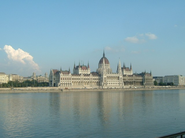Parliament again, seen from Buda.
