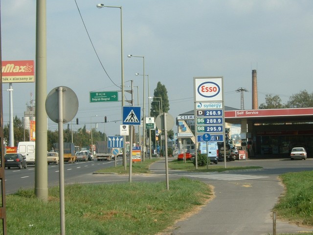 The road into Szeged. What I thought was interesting here was that it was the first time I had seen ...
