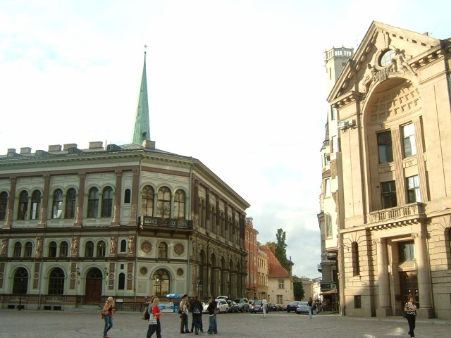 This square is known as Doma Laukums.