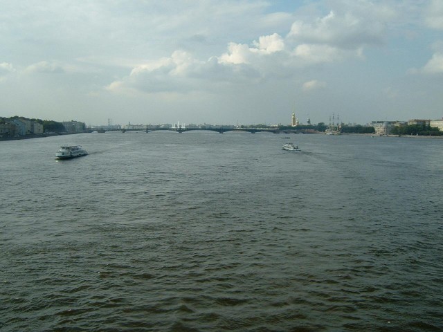 A view along the Neva. I could stand here for hours watching this view.