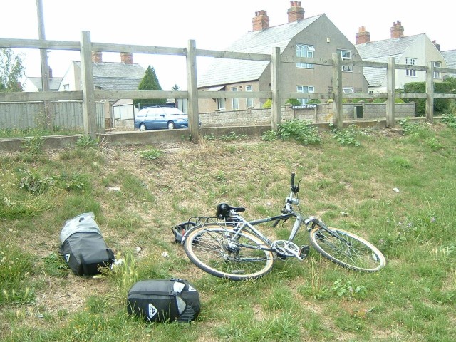 Still in Oxford, repairing what at first seemed like a disastrous total collapse of the pannier rack...