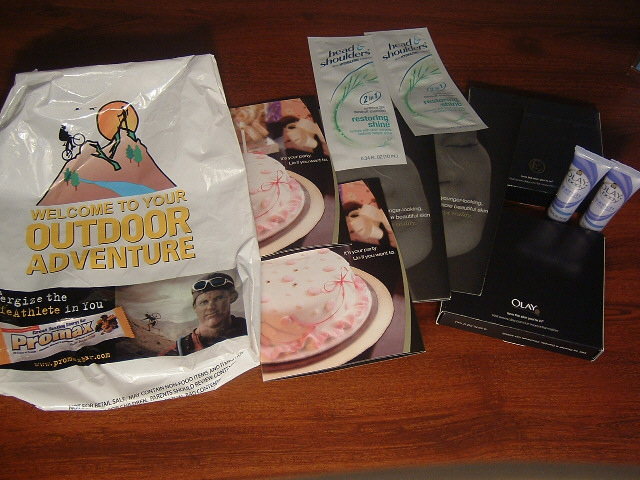 'Welcome to your outdoor adventure' said an unexpected goodie bag in my room. It was full of beauty ...