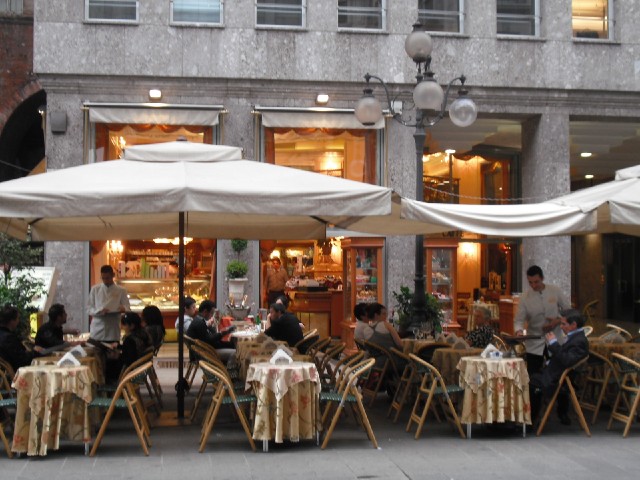 One of Milan's many posh restaurants.