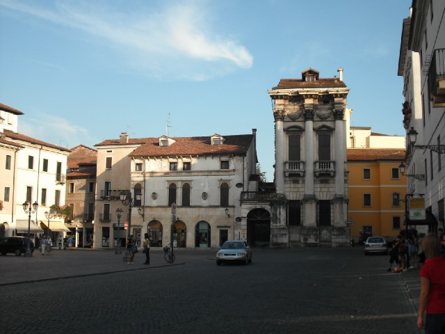 Vicenza.