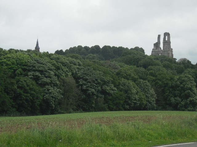 The ruins on the right are the abbey of Mont Saint Eloi.