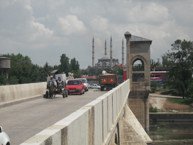 The other bridge, leading into Edirne.