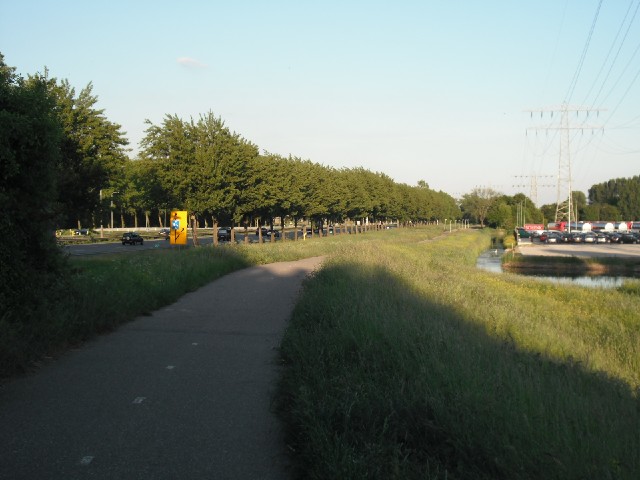 For the last 30 km of today's route, the cycle path pretty much clings to the motorway. It's straigh...