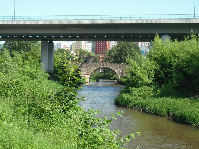 Two bridges in Decin. The cycle route goes over the little one.