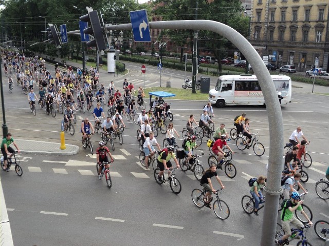 If this is part of the same procession of bikes which I saw earlier in the Main Market, then it's go...