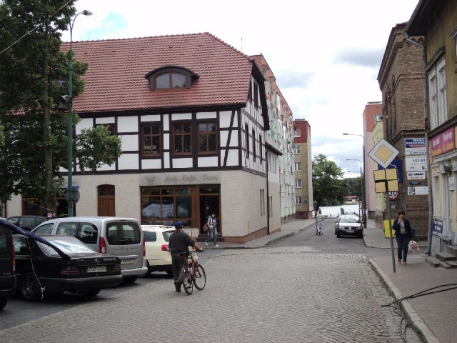 Barlinek, with a view to the lake. The cake shop on the corner looks good.