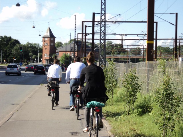 Commuting in Copenhagen. I enjoyed this when I was here in 2003 and it's much the same now. Lots of ...