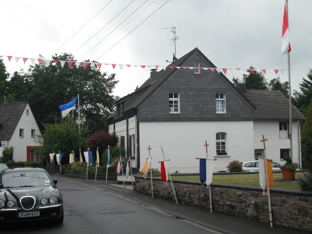 There were flags like this all over the village of Kalkum.