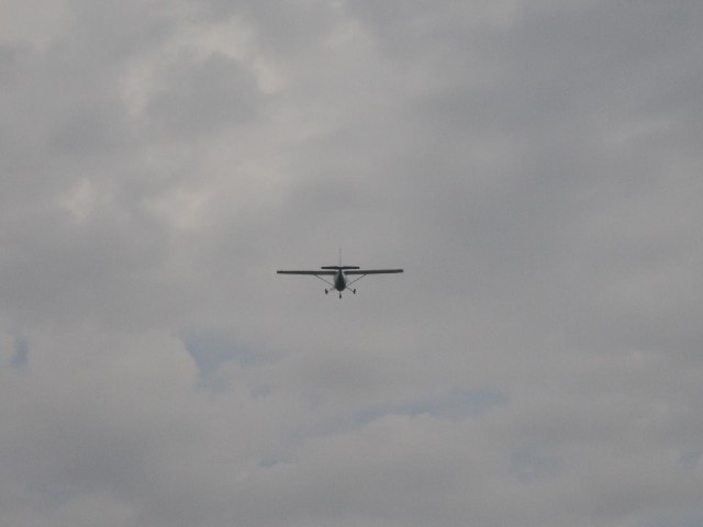 This little plane took off straight over me.