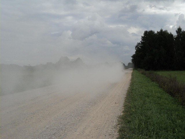 I think choosing the gravel was the right idea. It gets a bit dusty when a lorry goes past though. T...
