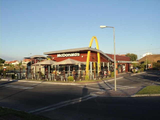 In a way, this is copying the style of some of the very earliest McDonalds restaurants by having an ...