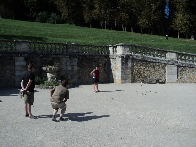 Boules! I passed some perople playing it back in Spain. These are the first ones in France.