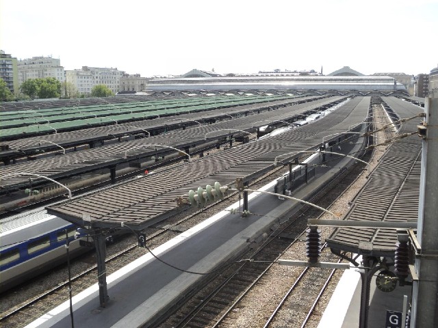 Platforms of the Gare de l'Est.