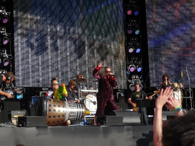 Doctor and the Medics, with another Dalek. I would later see three people in Dalek costumes.