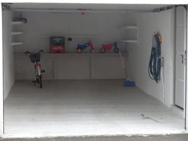 Who has a garage this tidy?