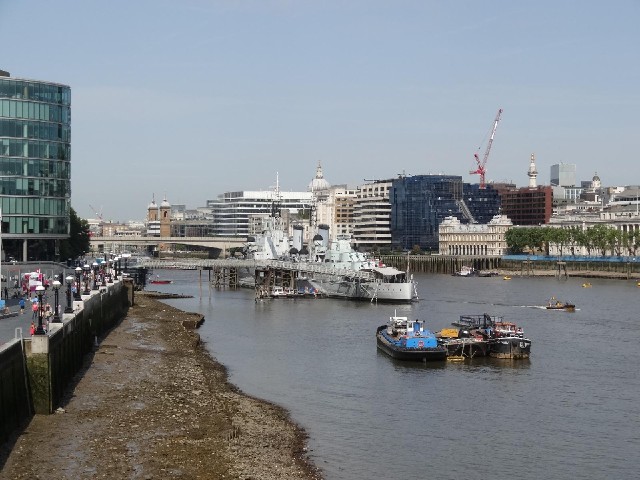 ...HMS Belfast, the dome of St. Paul's Cathedral and, on the right, the monument to the Great Fire.....