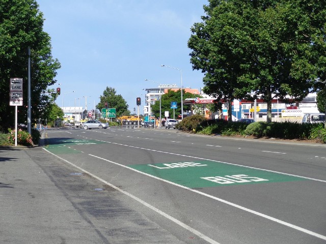 Getting into Christchurch is fairly easy. This road has both a cycle lane and a lane bus.