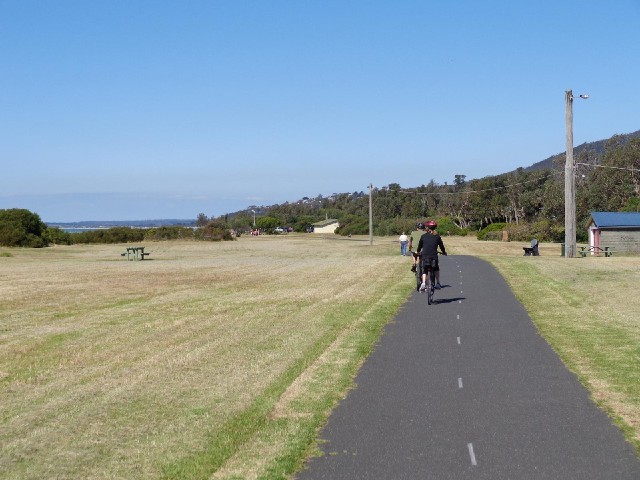 The cycle path.