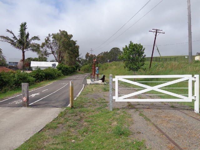 The start of the Fernleigh Track, a former railway line.
