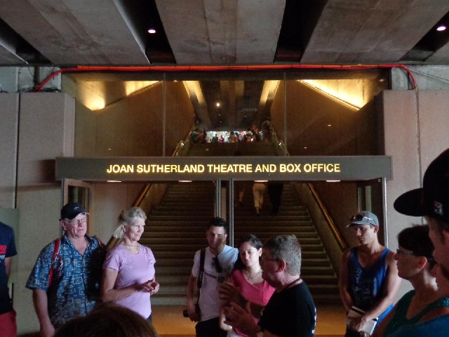 I'm now on a tour of the opera house.