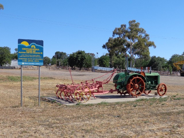 In case you can't read the sign, this celebrates that Cootamundra broke a world record in 2004 by ha...