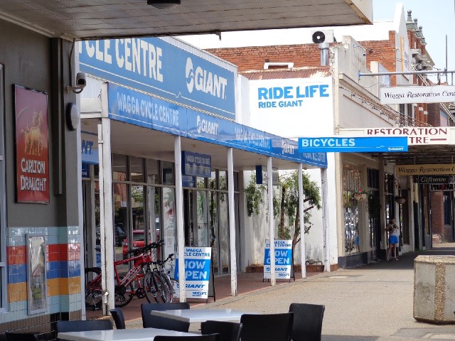 Now this is a proper bike shop.