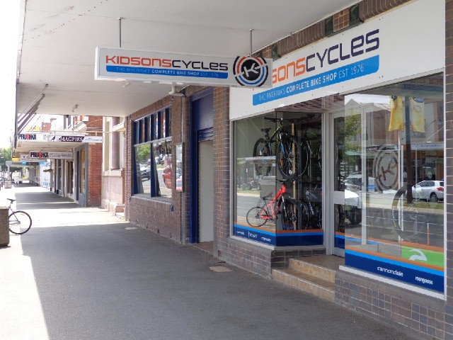 A web search last night showed three bike shops in Wagga Wagga, all of which I would pass on my way ...