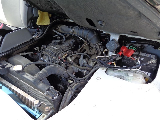 The terms of hiring this van said that I should check the oil and coolant every 500 km, which on thi...