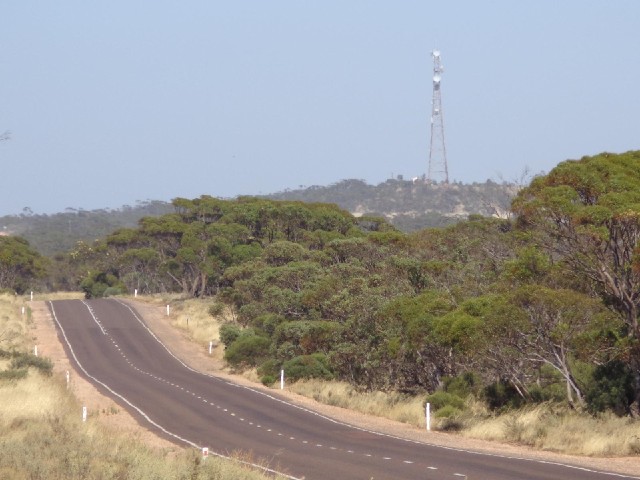 A mast serving the town of Kimba.