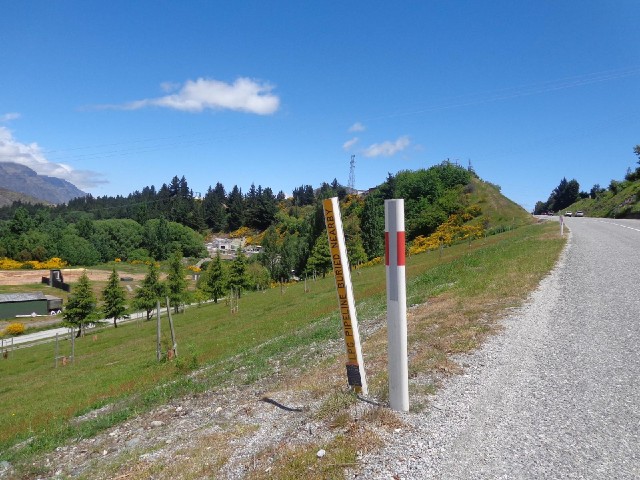 These markers ran along the road for a few kilometres.