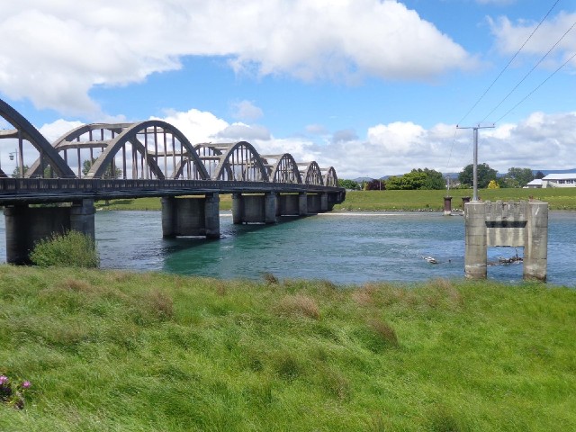 Balclutha bridge.