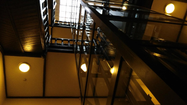 This hotel has a fancy stairwell. My unpowered travel has been unbroken so far this year. I'm surpri...