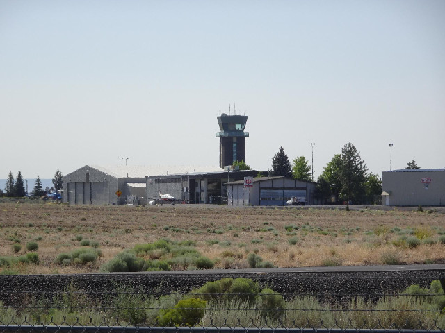 Redmond Airport. The far end of the runway is outside the eclipse zone.
