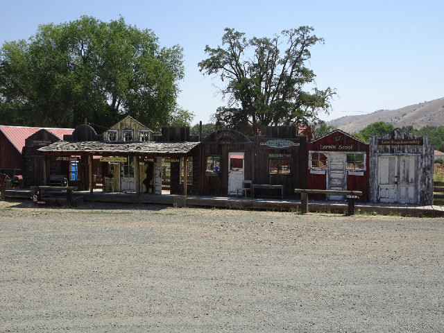 I don't know why Dayville has this mock Wild West town when it looks just like a real one anyway.