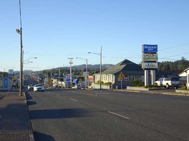 One of the main roads in Newport, with my motel on the right.