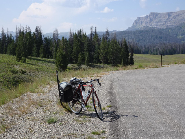 My bike, with the drainage basin of the Snake River behind it.