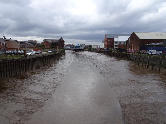 The River Hull, which gives the city its name.