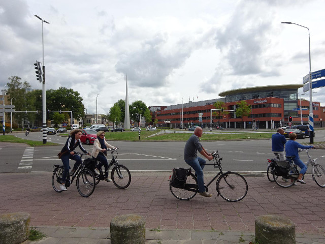 This is the second time today that I have passed major Rabobank offices and I still haven't found a ...