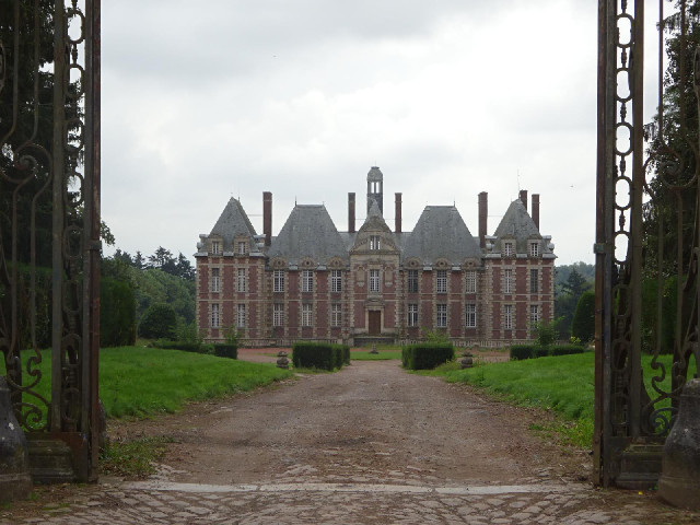 A grand house in Havrincourt.