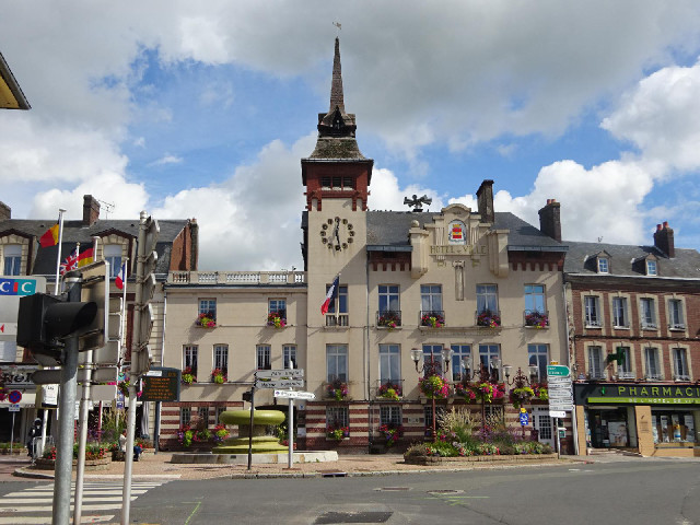 The town hall in Forges-les-Eaux.