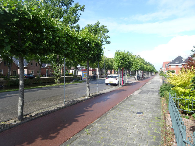 A road along the canal in the town of Stadskanaal.